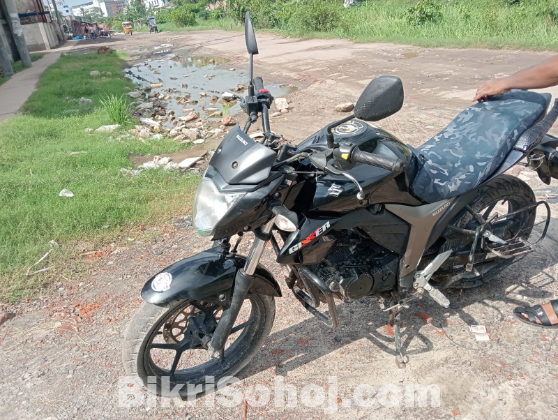 Suzuki Gixxer monotone
